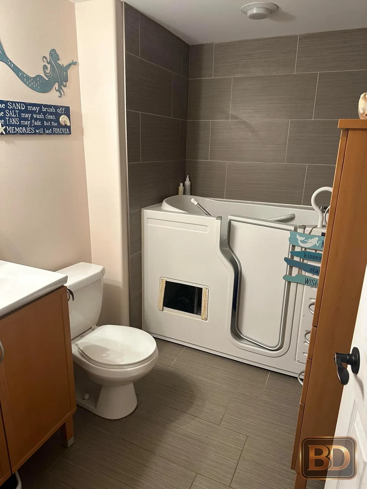 Bathroom before a BD Projects renovation